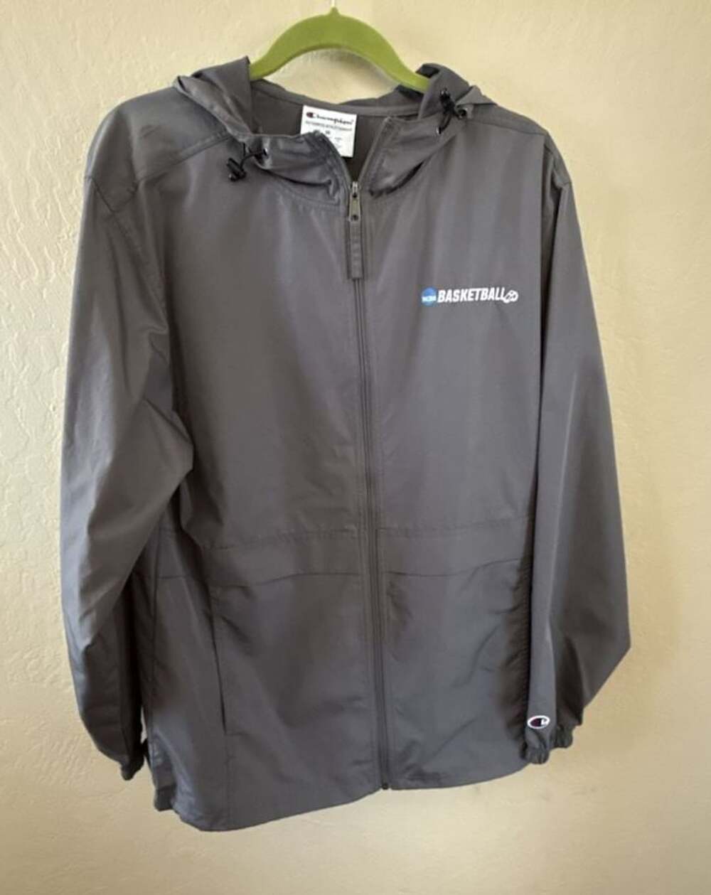 Champion NCAA Basketball Lightweight Full-Zip Hooded Windbreaker Jacket sportcor